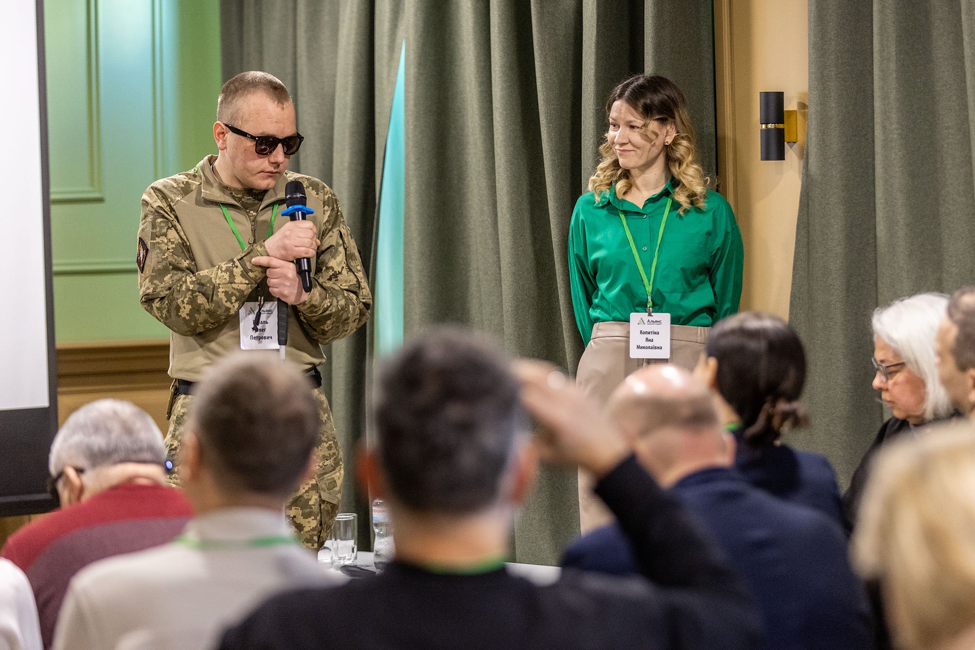 розробляють систему реабілітації для людей, які втратили зір через війну