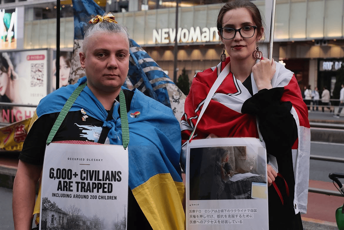 Порожні тарілки з травою, Олешки сьогодні.