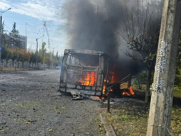 Окупанти вдарили по рейсовому автобусу