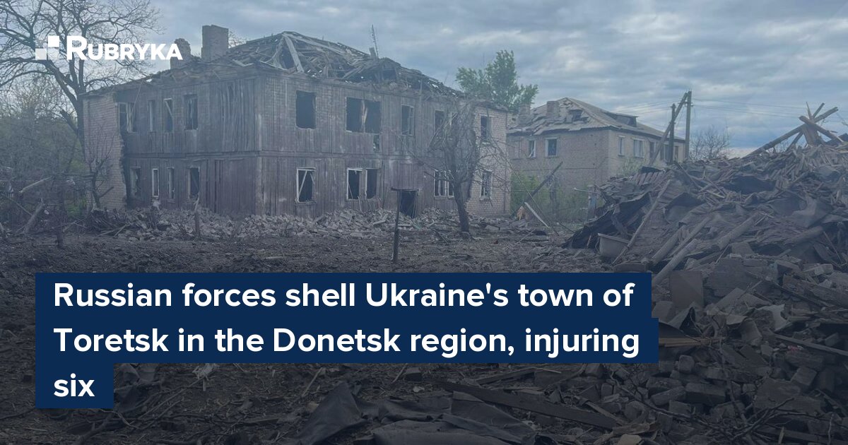 Russian Forces Shell Ukraine's Town Of Toretsk In The Donetsk Region ...